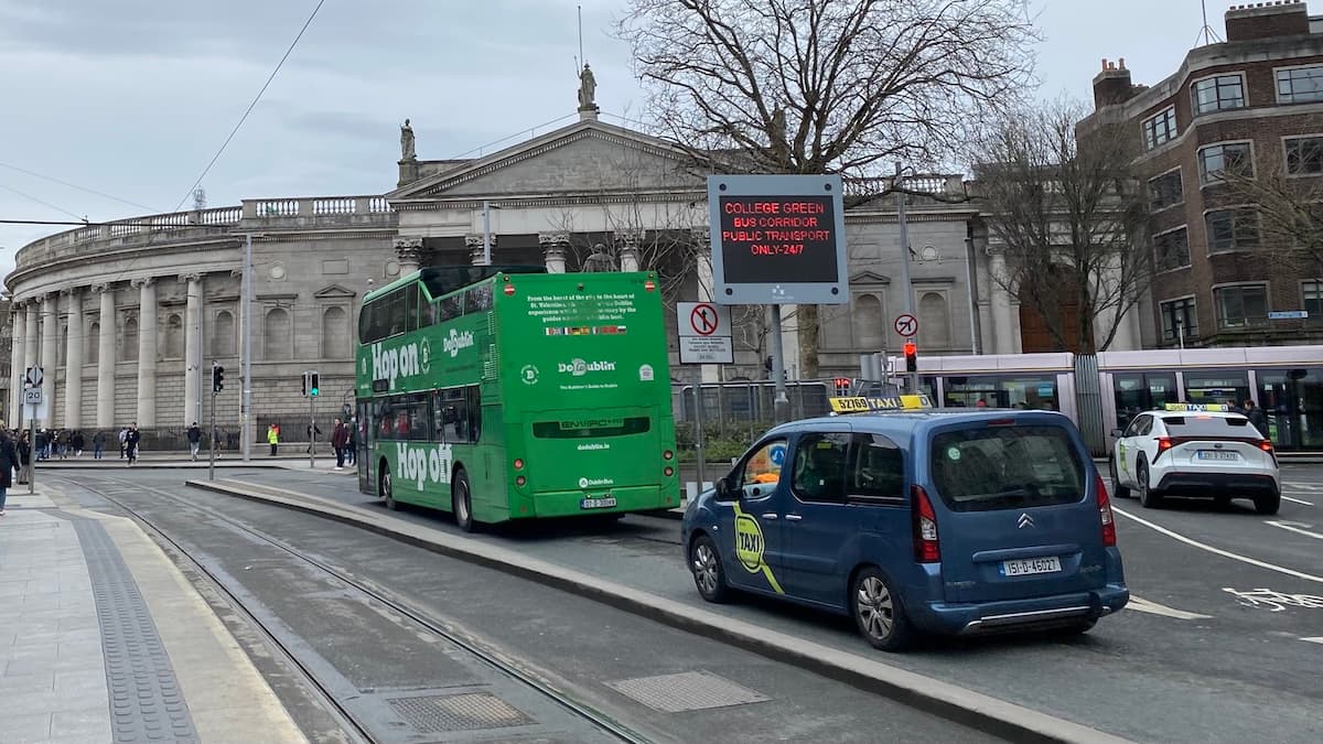Hop on Hop off bus in Dublin city center