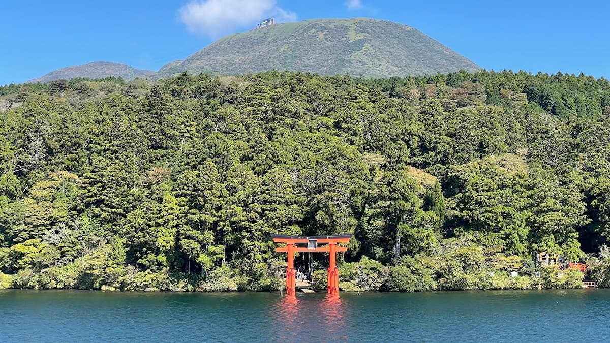 Slow Travel Japan: Why We Spent 3 Days in Hakone (And Why You Should Too)